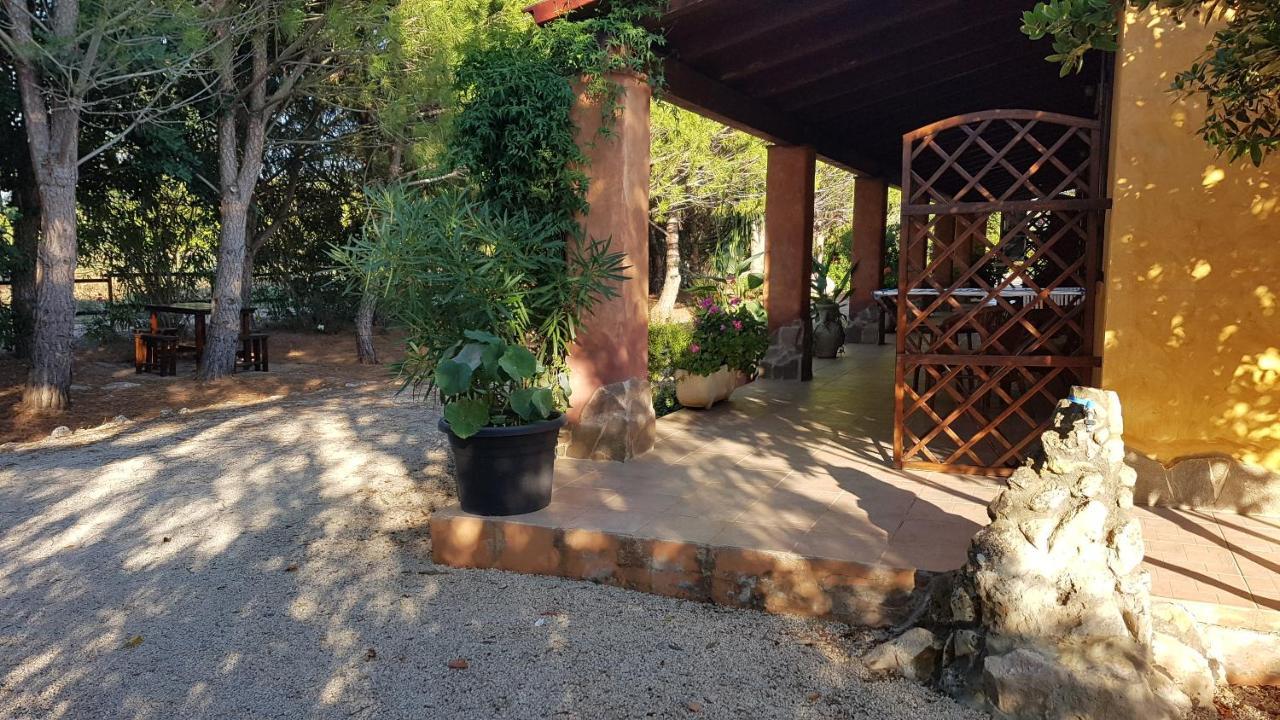 Agriturismo La Barca In Secca Olmedo Buitenkant foto