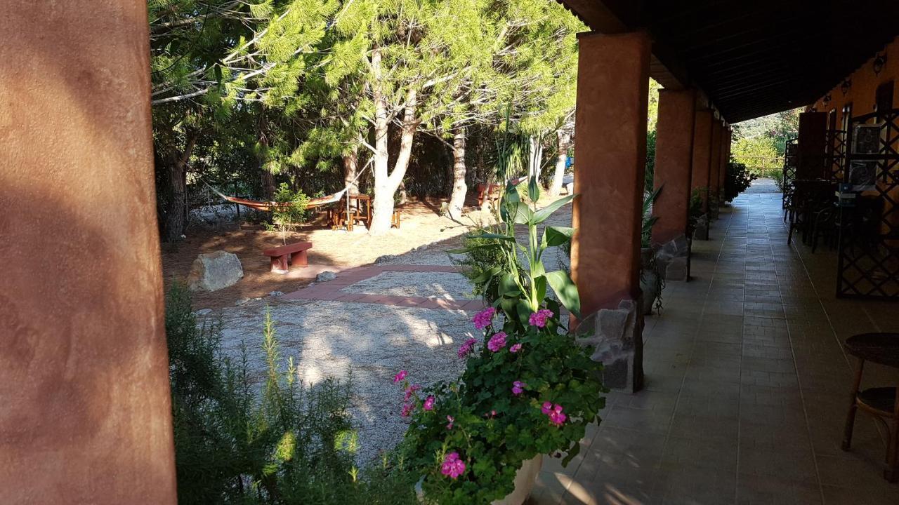 Agriturismo La Barca In Secca Olmedo Buitenkant foto