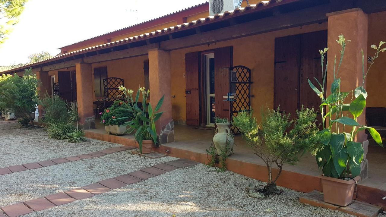 Agriturismo La Barca In Secca Olmedo Buitenkant foto