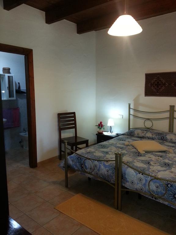 Agriturismo La Barca In Secca Olmedo Buitenkant foto