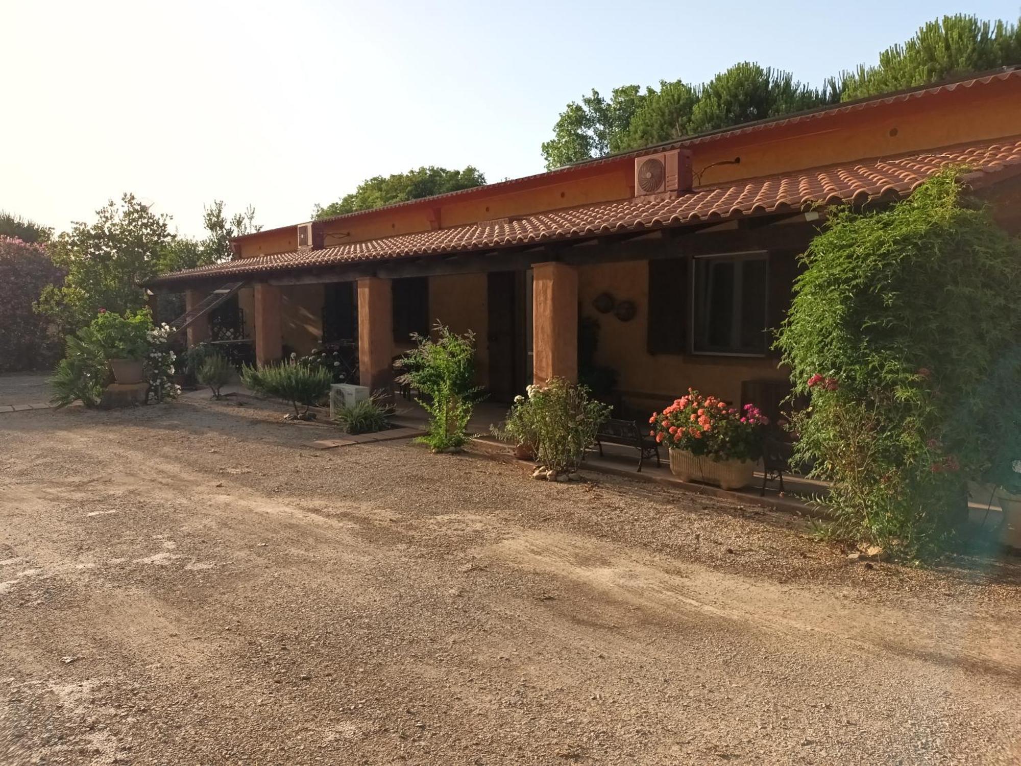 Agriturismo La Barca In Secca Olmedo Buitenkant foto
