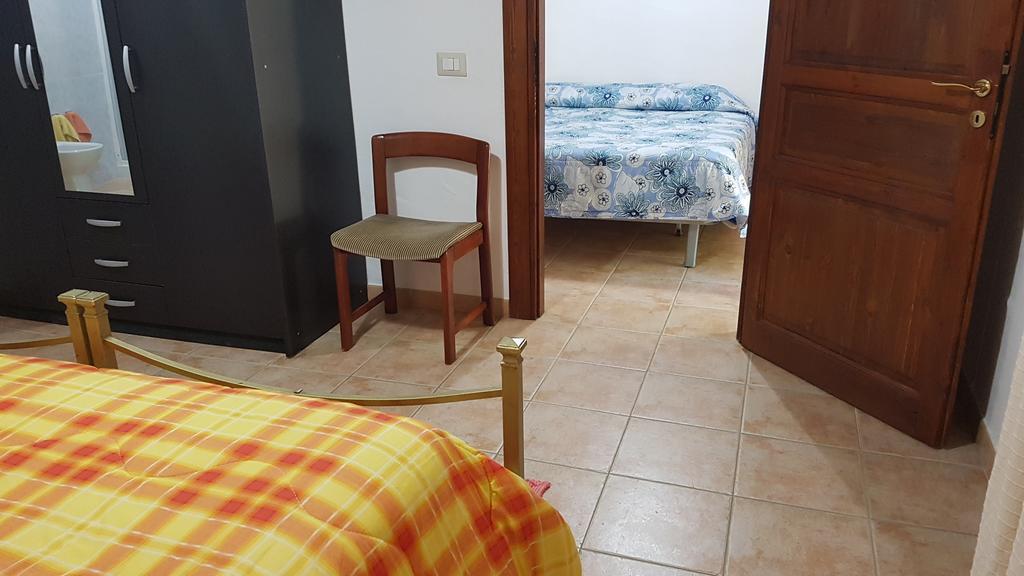 Agriturismo La Barca In Secca Olmedo Buitenkant foto